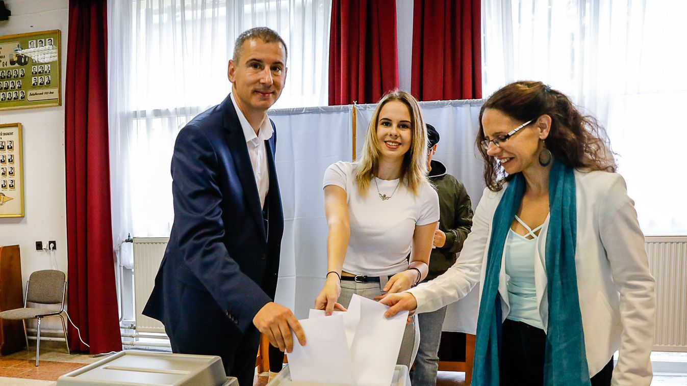 Magas részvétel, szoros verseny