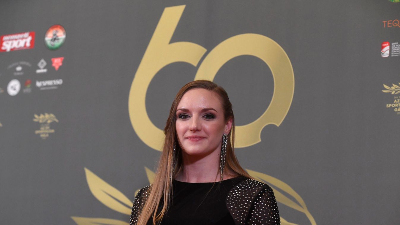 Katinka felköszöntötte Tusupot