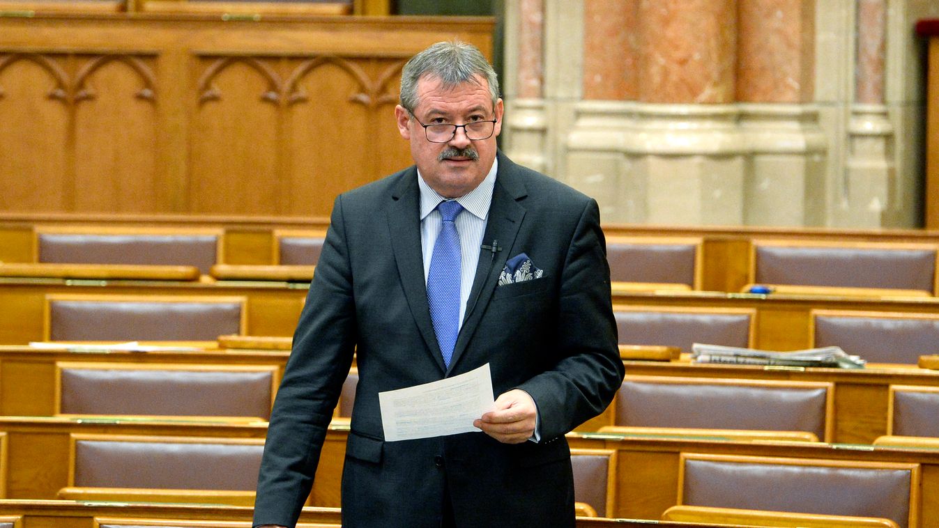 Vasi népdalokról a Parlamentben – Földesi János és Földesi Jánosné gyűjtése