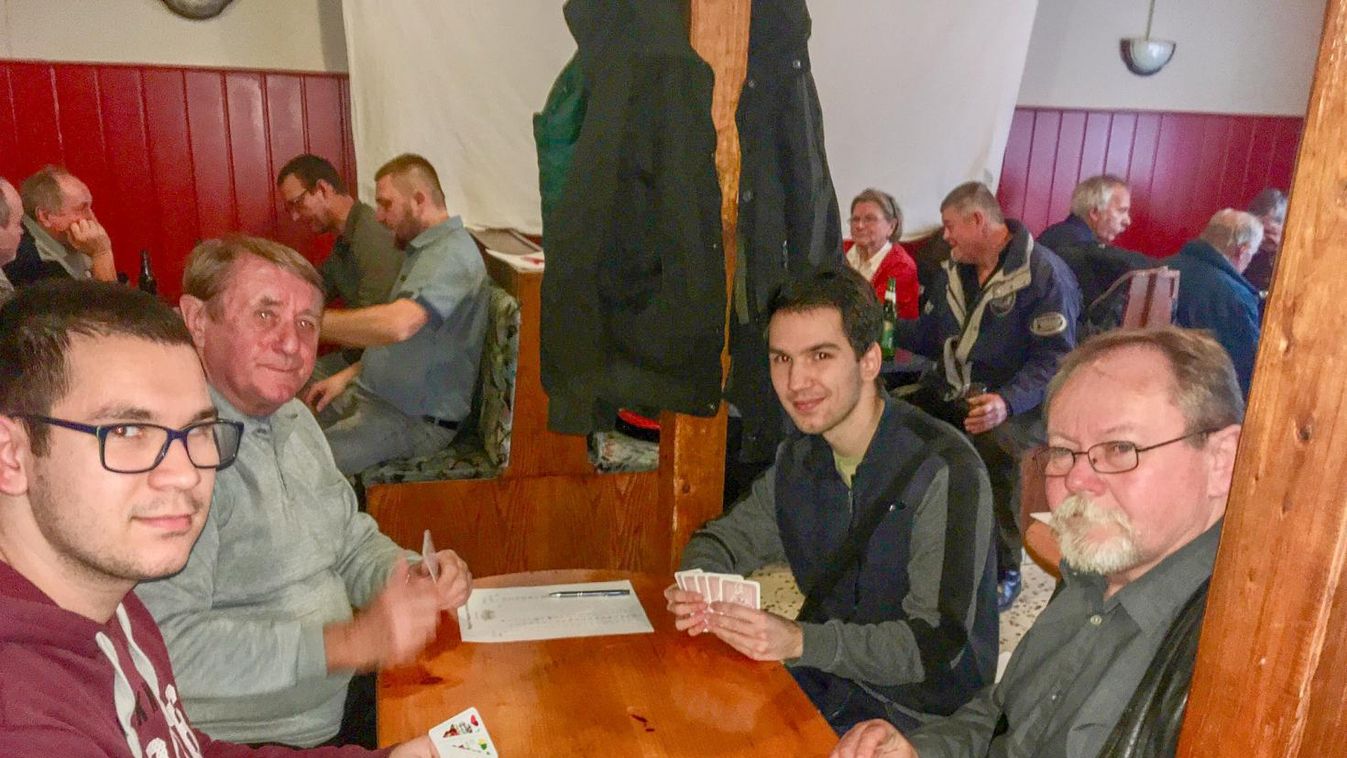 Elrajtolt az idei páros snapszer-ob