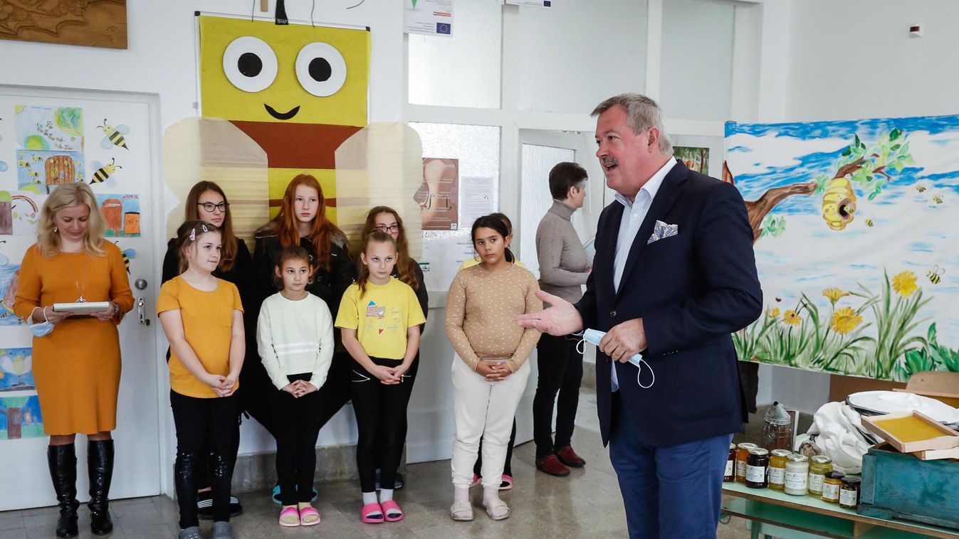 A méhek munkája igazi jótétemény – Mézes témanap Magyarlakon