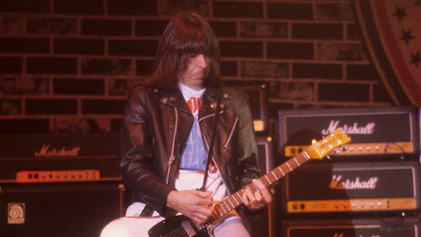 Johnny Ramone gitárját majdnem egymillió dollárért árverezték el