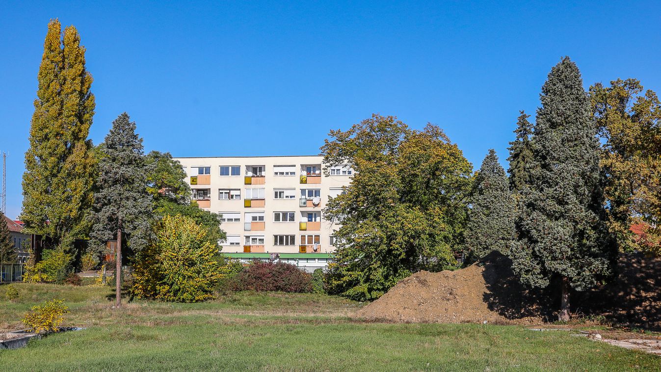 Civil kezdeményezés: ne adják el, inkább legyen közpark a régi városi strand! – videó