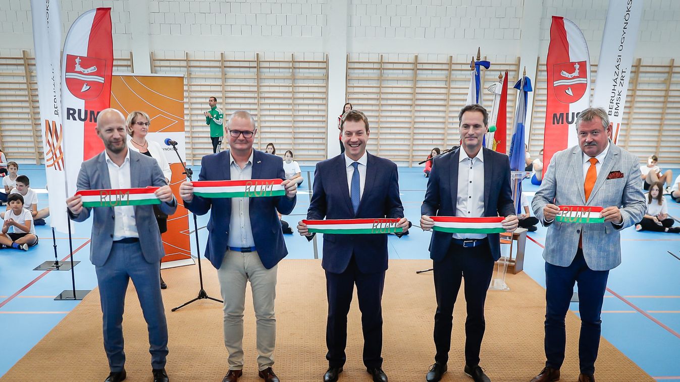 Negyvenéves álom vált valóra Rumban – Ünnepélyesen átadták a Rumi Rajki Sportközpontot (fotók)