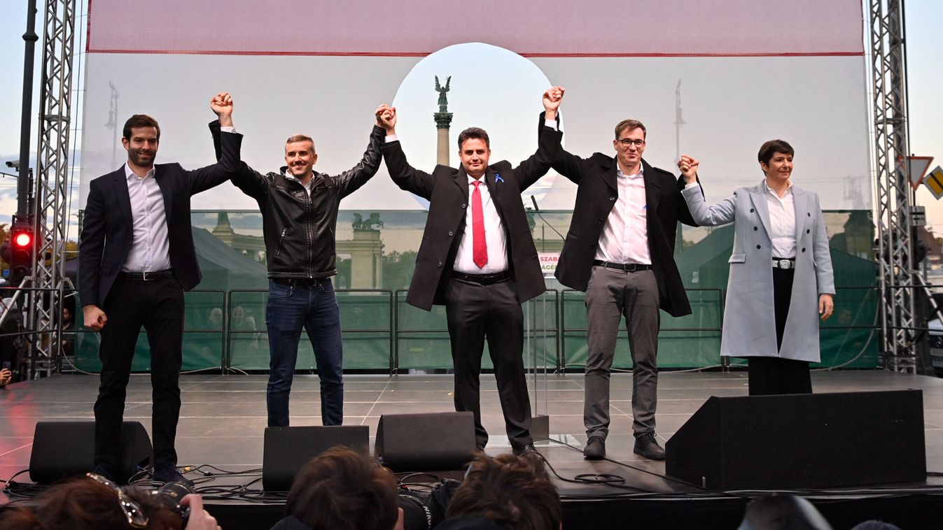 Magyarország előremegy, a baloldal hátra
