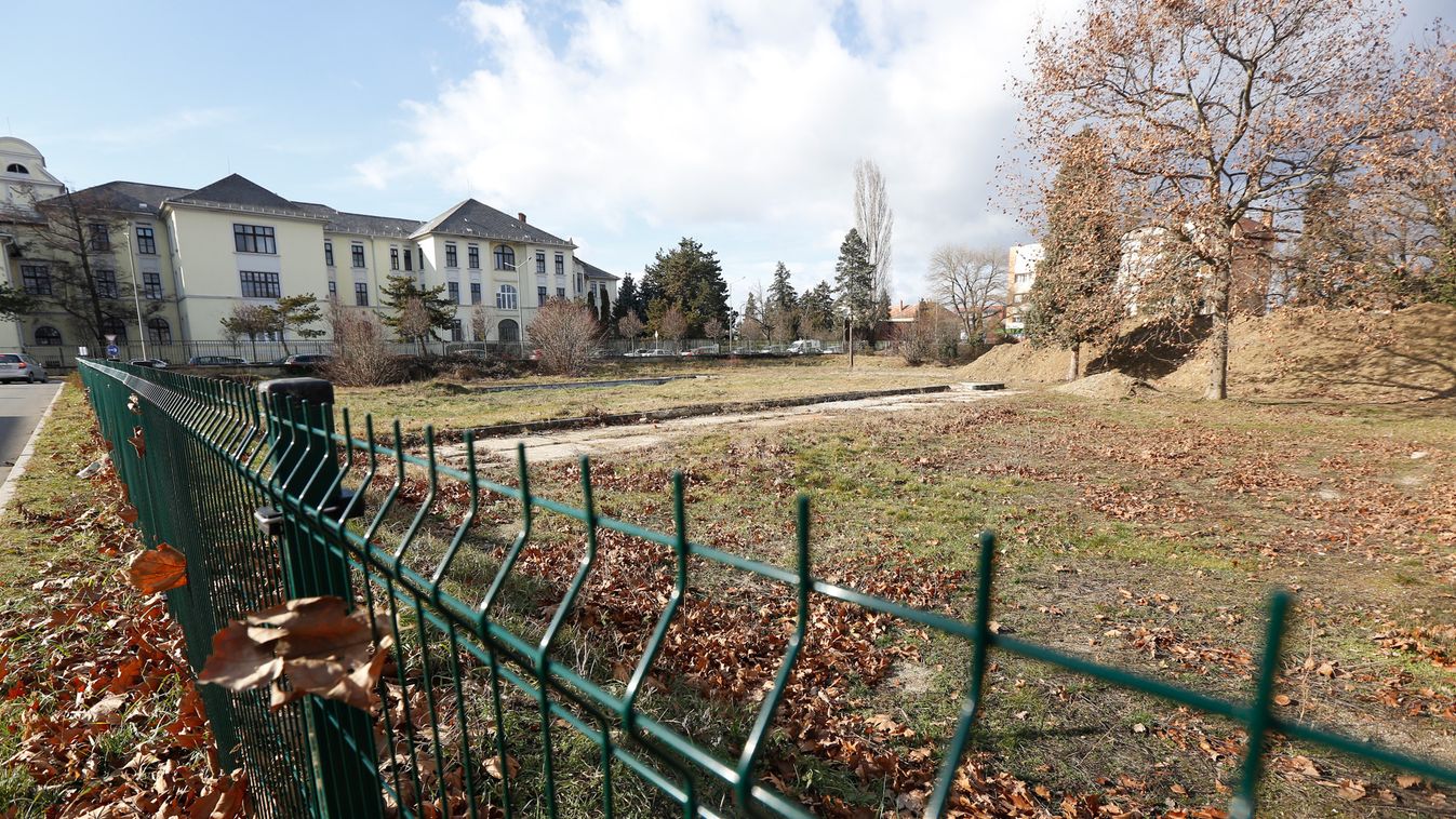 Régi városi strand: online petíció és Hende Csaba ajánlata