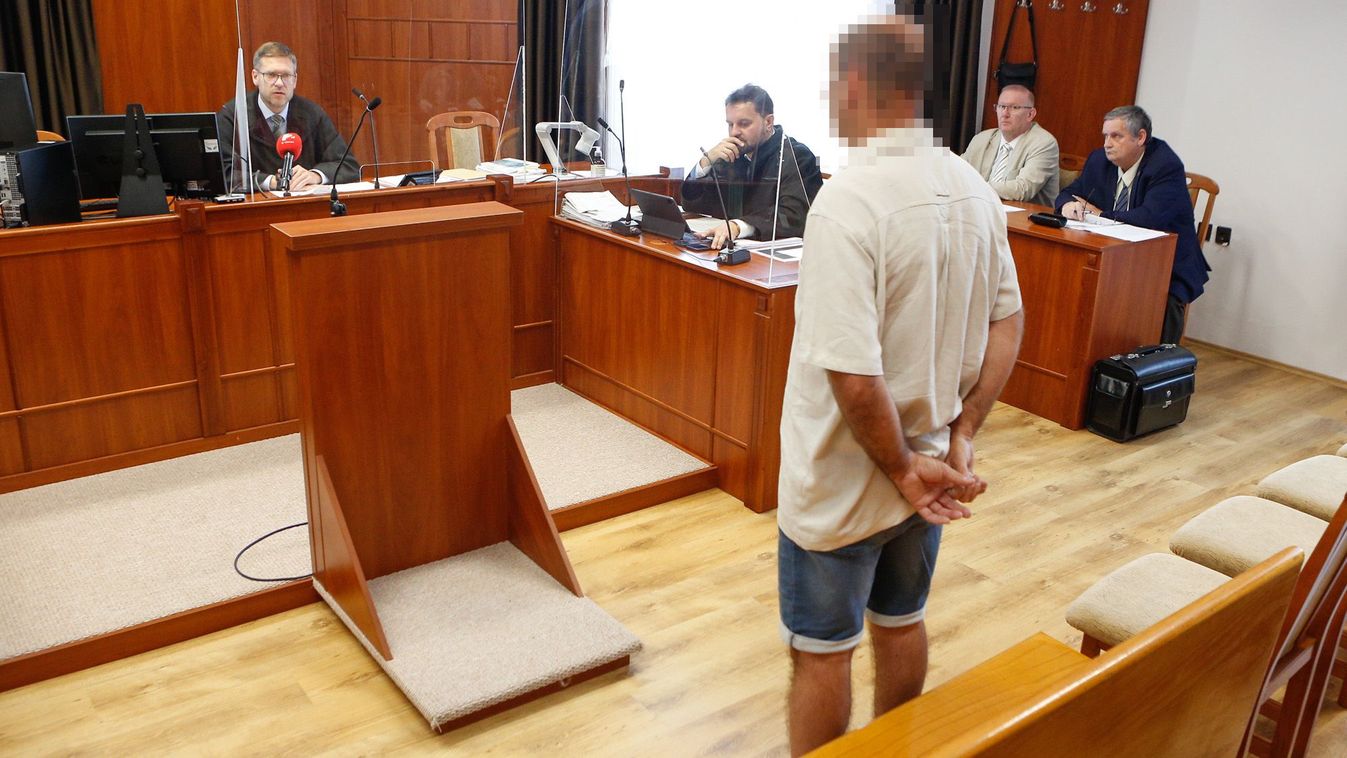 Bóbiskoltam, nagy csattanásra ébredtem - A Sárvári Járásbíróságon folytatódott a halálos közúti baleset pere