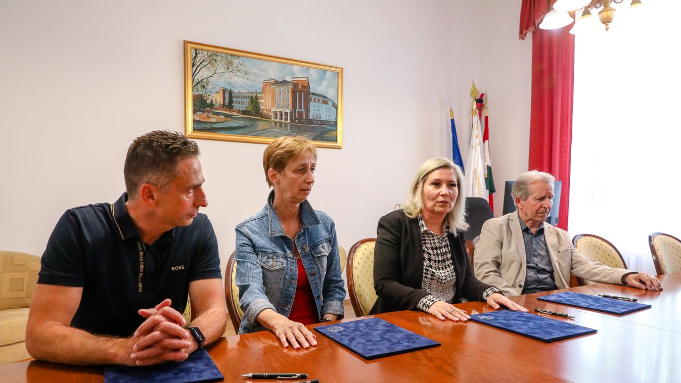 Együttműködési megállapodást kötött az Illés Labdarúgó Akadémia és a szombathelyi egyetem