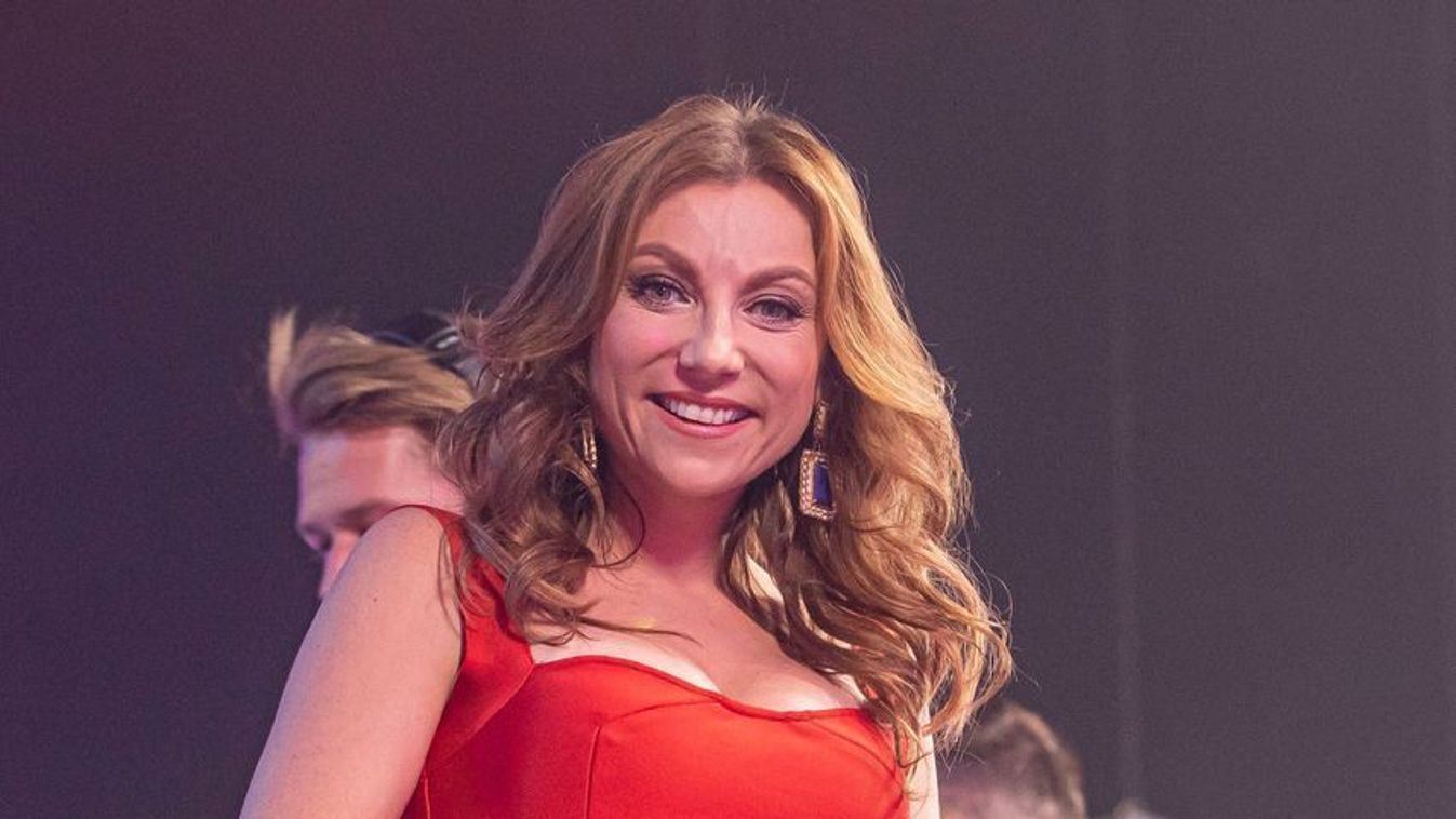 Friss fotón mutatta meg hármas ikreit Rúzsa Magdi, és még egy örömhírt is elárult