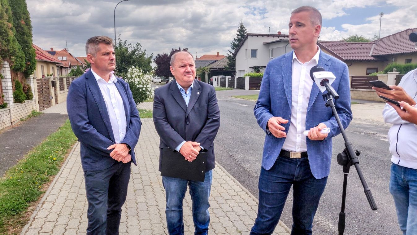 Hende Csaba arra kéri Szombathely polgármesterét: legközelebb hívja föl telefonon