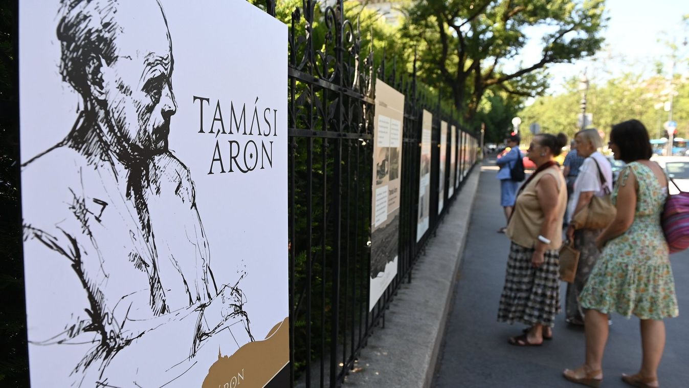 Tamási Áron 125 címmel nyílt kiállítás Budapesten