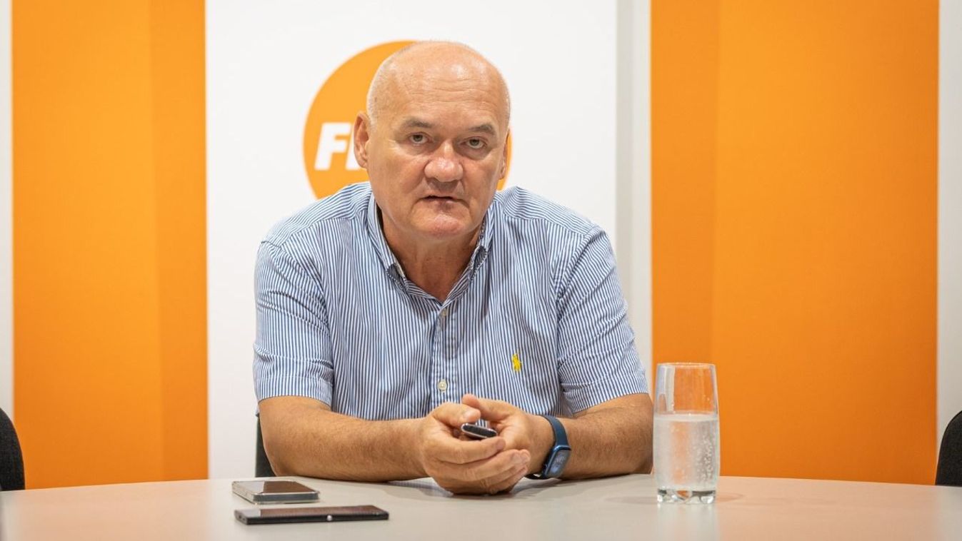 Hende: Nemény Andrásék soha nem akartak parkolót a régi strand helyén