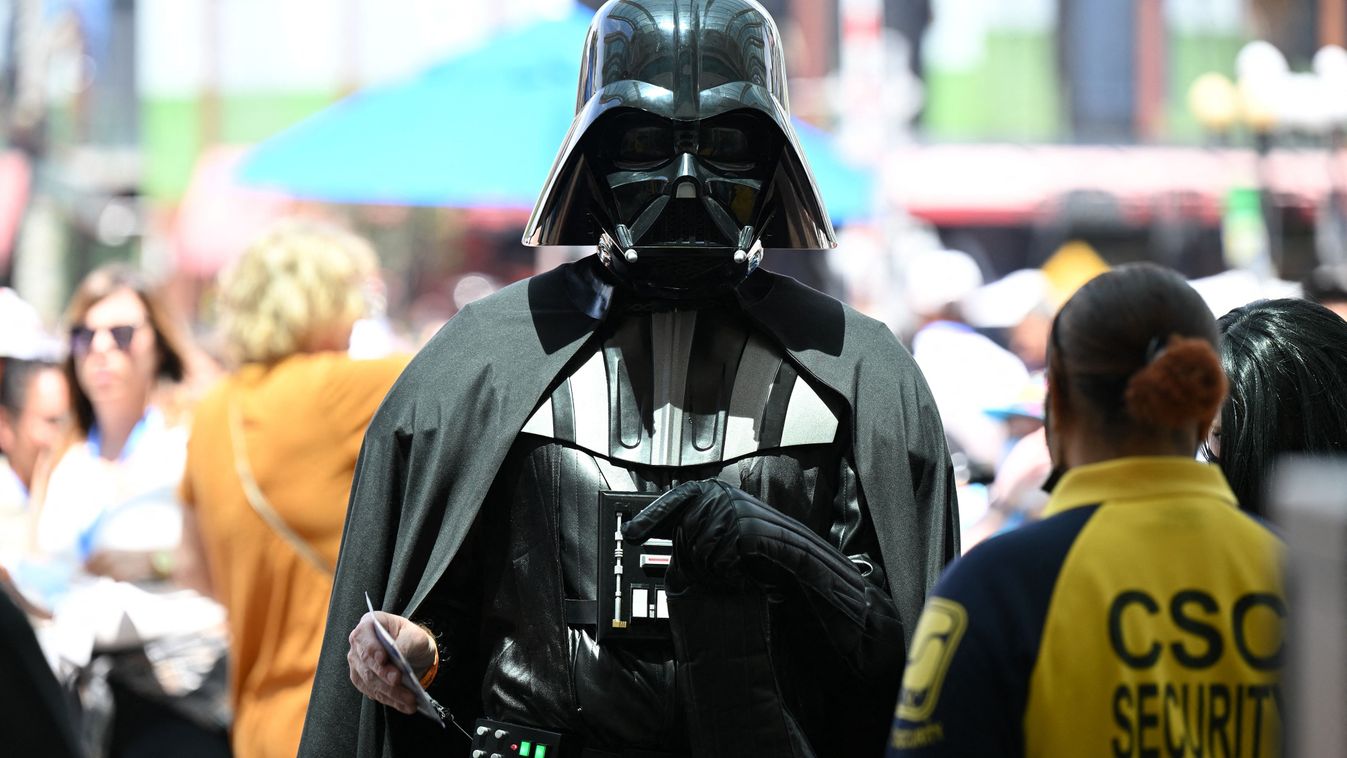 A 91 éves Darth Vader visszavonul, de a hangja örökké él