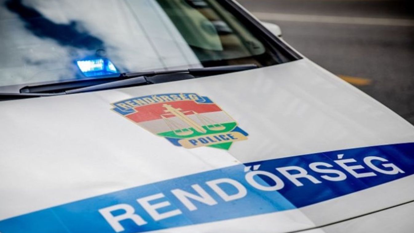 Szörnyű tragédia történt a szomszédos megyében: buszmegállóban halt meg egy férfi