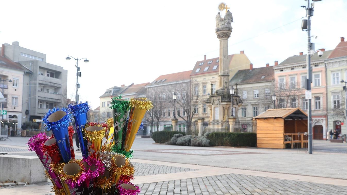 Eltűnt a maci és a karácsonyi szán - Bontják az adventi vásárt Szombathelyen