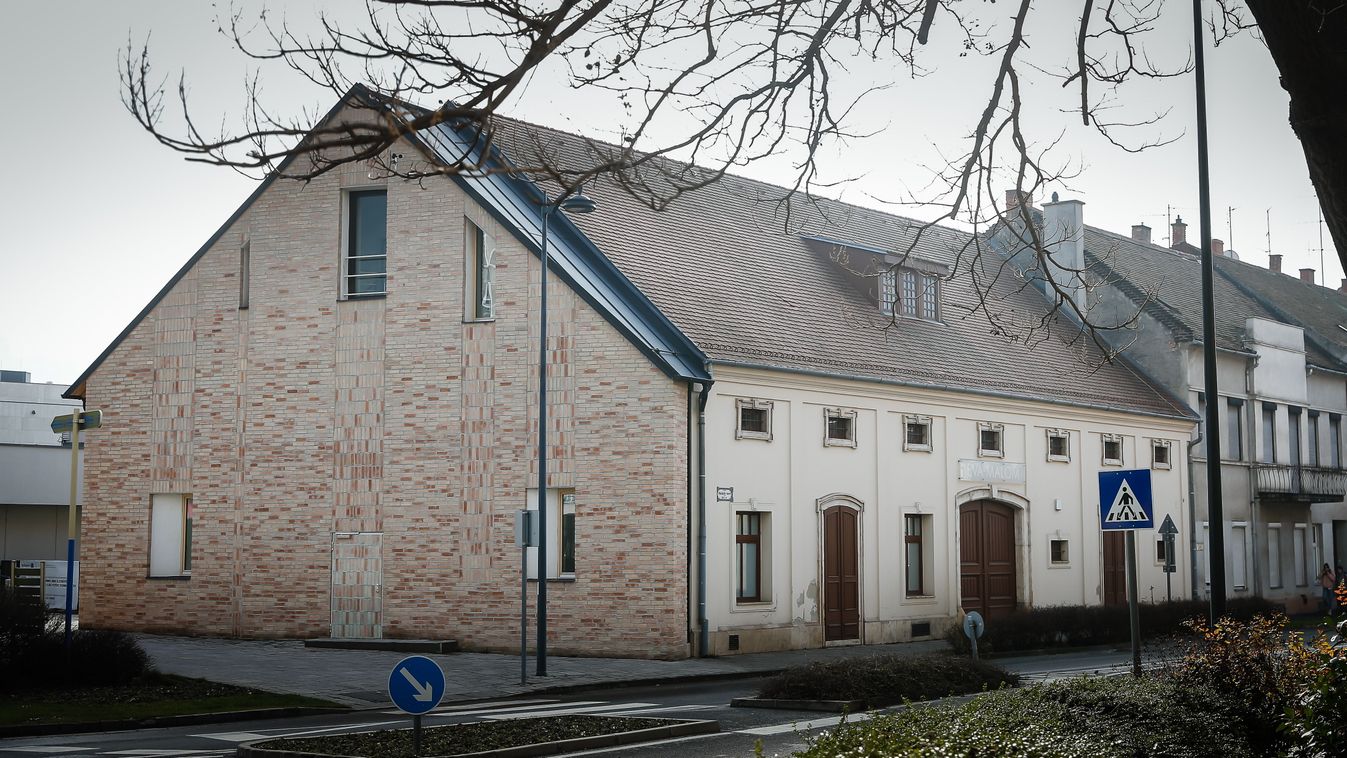 Mesélő podcast: a szombathelyi Éva malomban található a Schrammel gyűjtemény állandó kiállítása