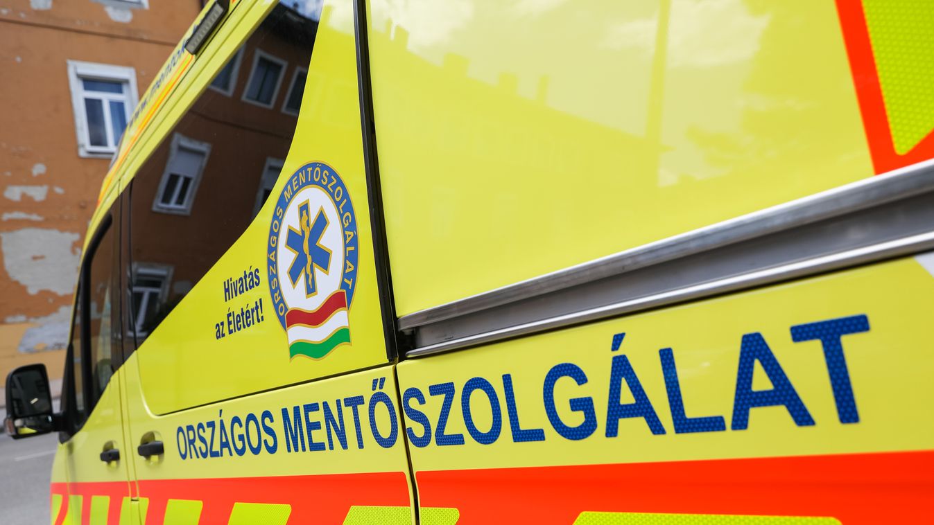 Túl késő volt kórházba sietni, mentőautóban szülte meg kislányát az anyuka a szomszédos vármegyében