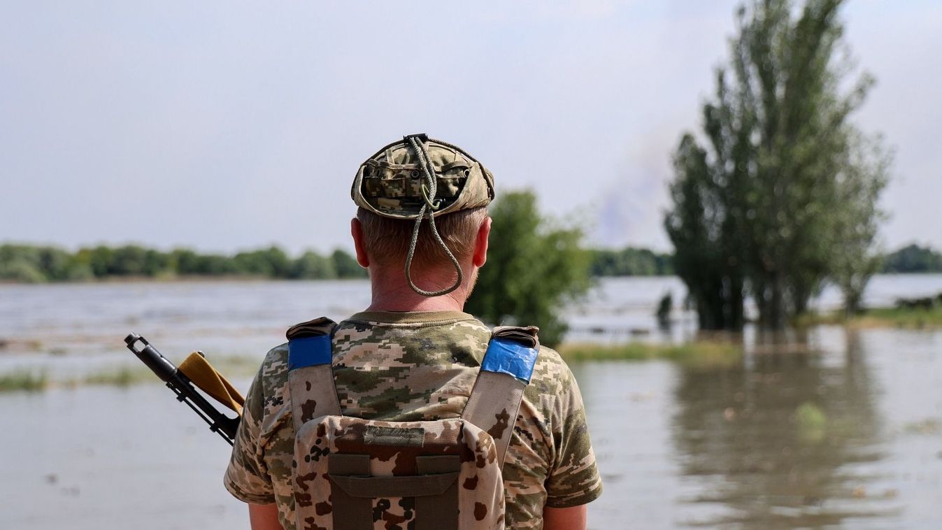 Hatalmas a pusztítás, de sértetlen a kahovkai vízerőmű tározójának gátja