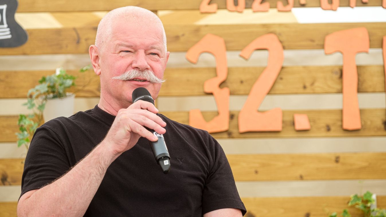 Csák János: mindent megteszünk azért, hogy a magyar kultúrnépet összetartsuk