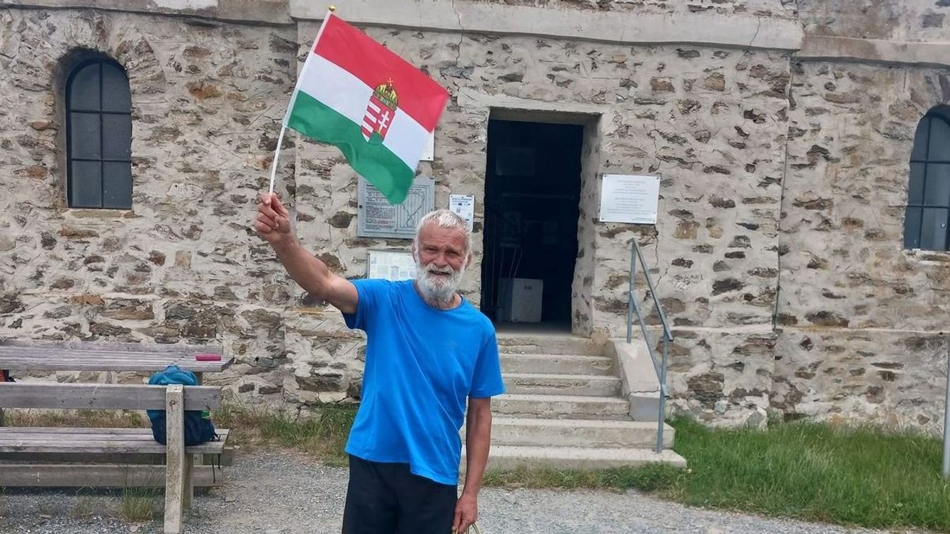 Megcsinálták! A kercaszomori Feri bácsi és Forint 10 hét alatt mentek végig az Országos Kéktúrán - fotó