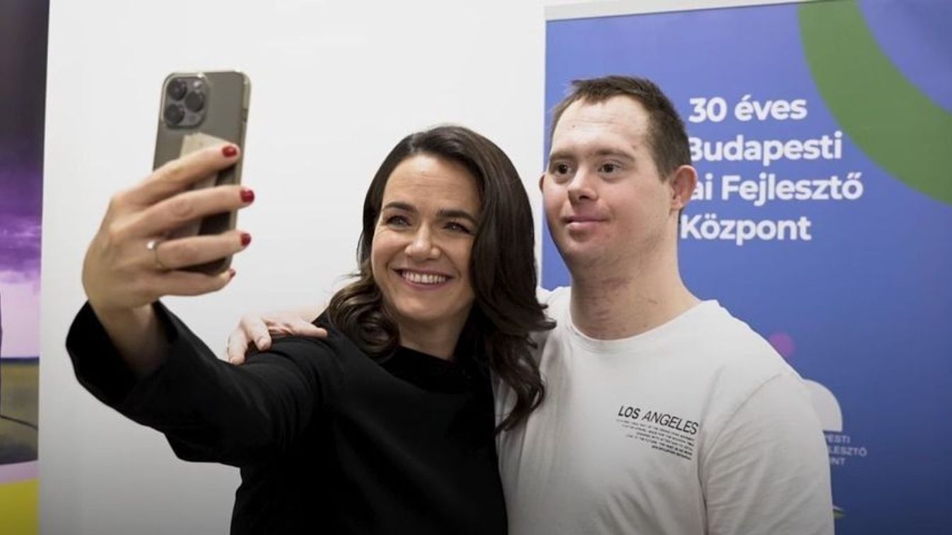 A Budapesti Korai Fejlesztő Központban járt Novák Katalin