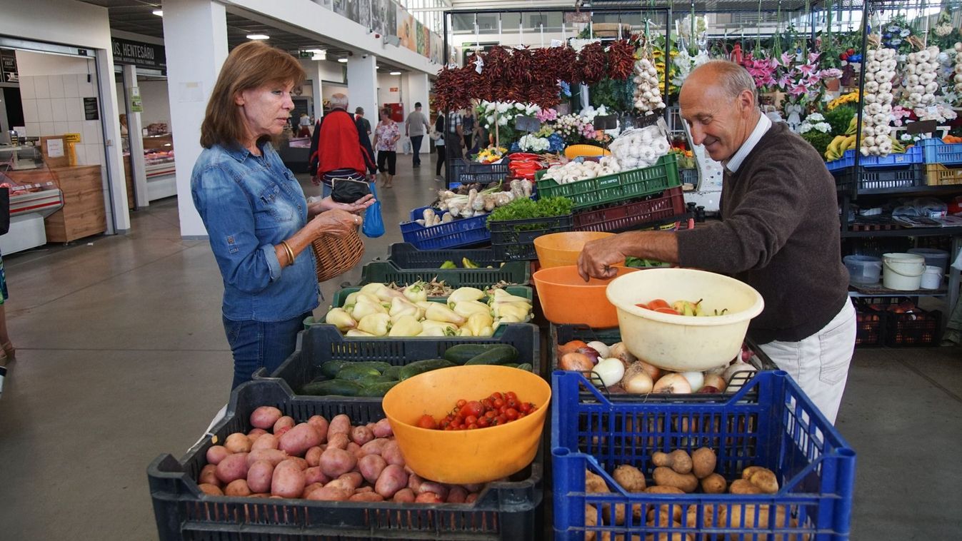 Javában terem a paprika, paradicsom - A tökéletes lecsó hozzávalóit kerestük a szombathelyi Vásárcsarnokban - fotók