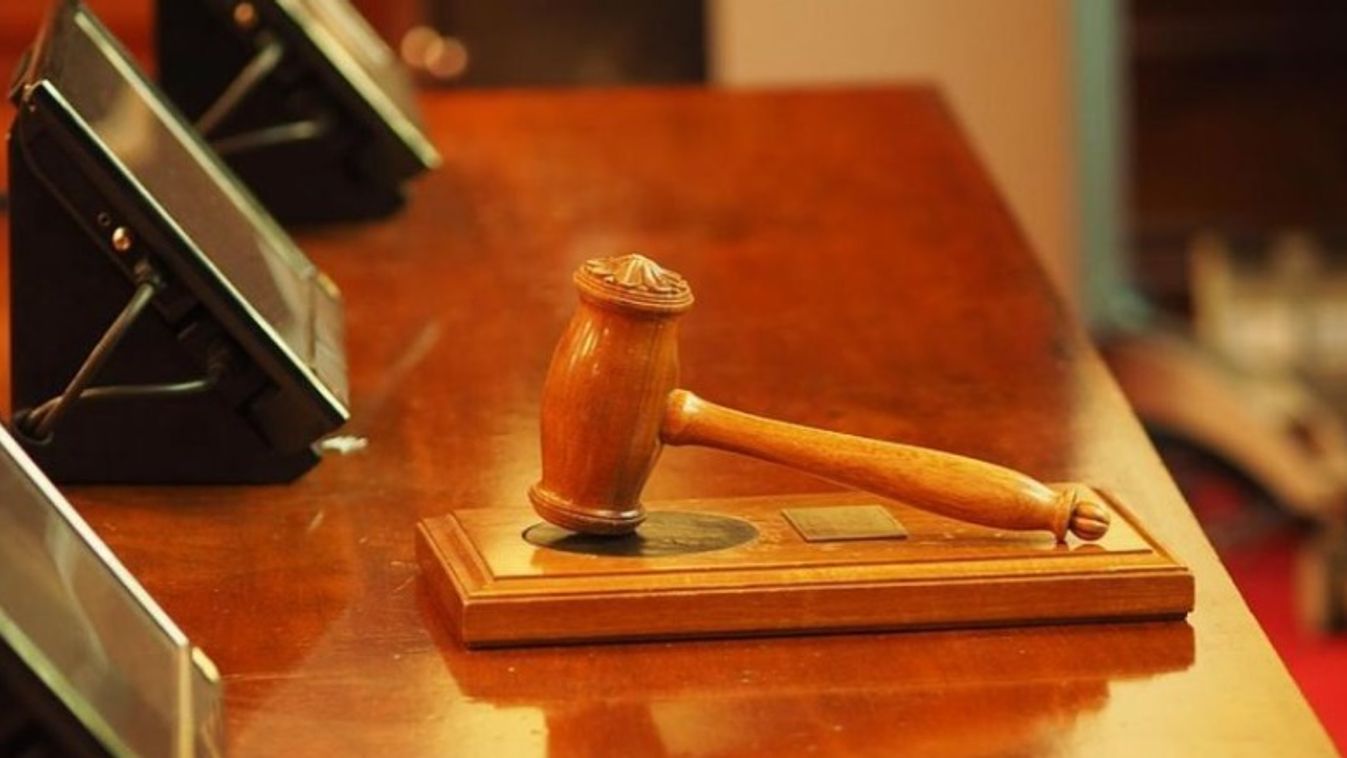 Hamis orvosi vényekkel jutottak hozzá kábító gyógyszerekhez a szomszédos vármegyében