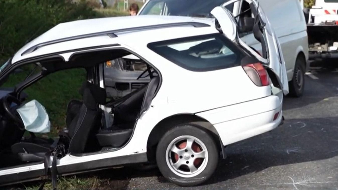 10 éves kislány halt meg édesanyja mellett egy balesetben