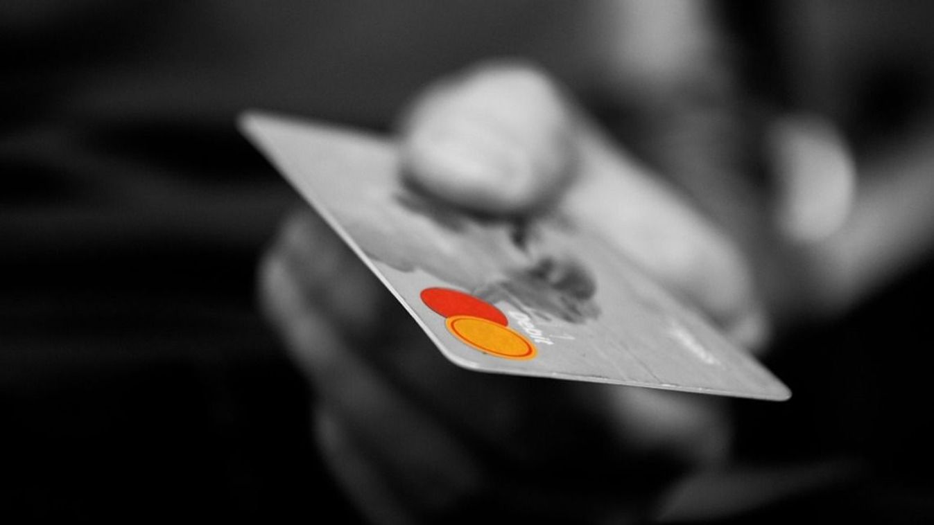 Internetes csalókra hívják fel a figyelmet a vasi rendőrök