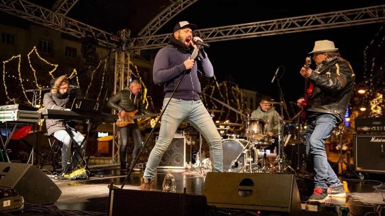 Hasít a banda - Novelzone: hosszú évtizedekre terveznek