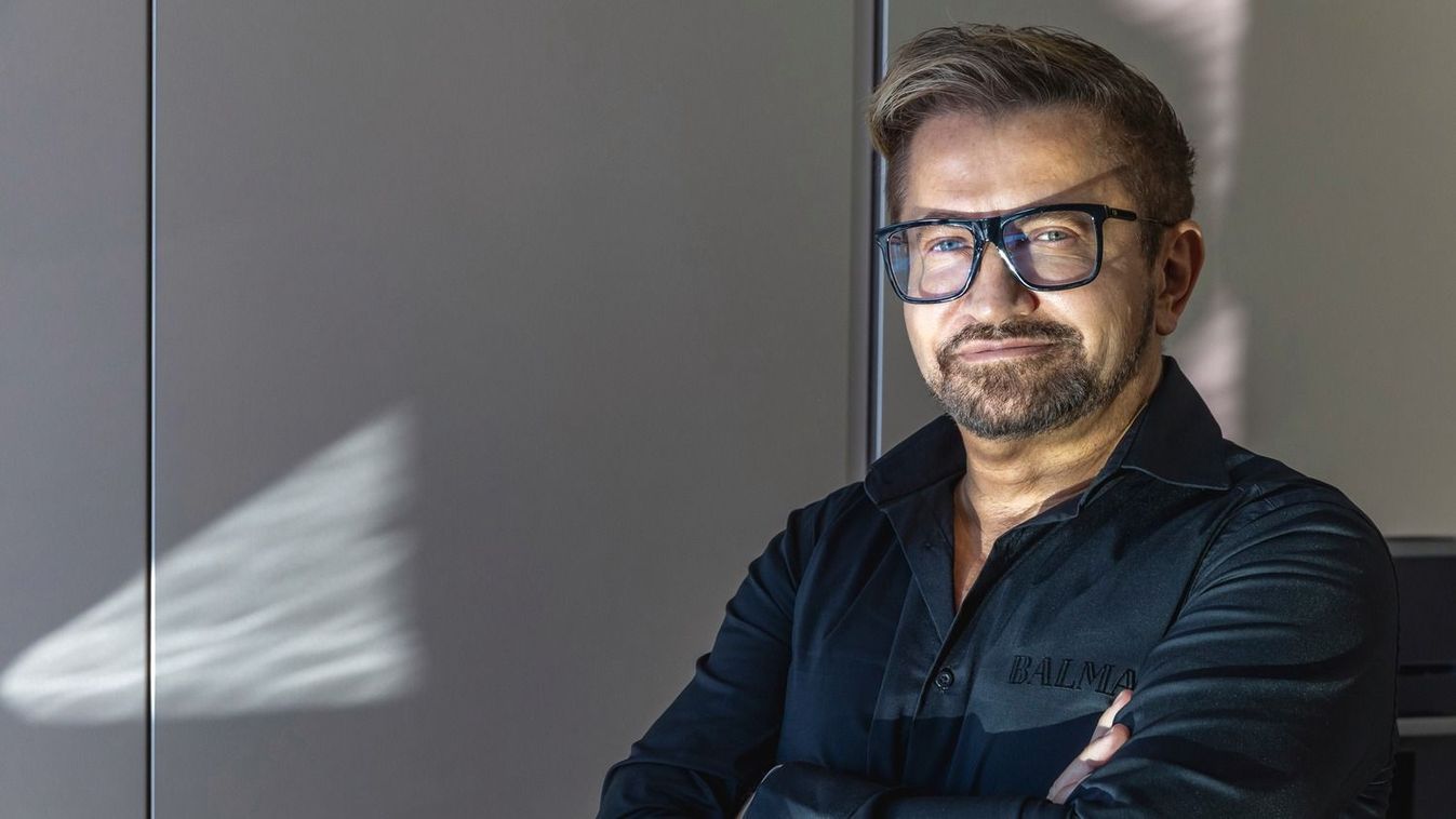 Jákob Zoli tablóképén ámul az internet – Ön felismeri?