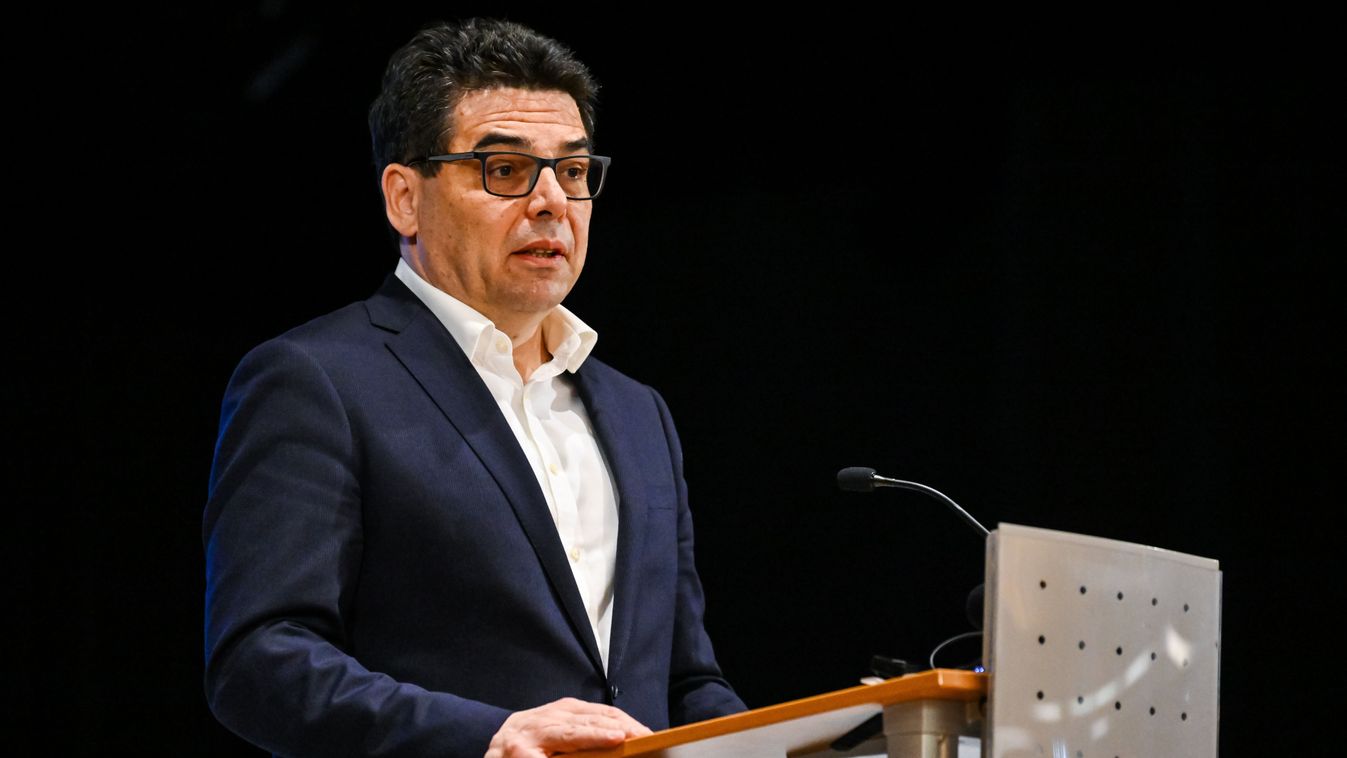 Zsigmond Barna Pál: bármilyen vitánk is van az EU-val, európai alternatívában gondolkodunk