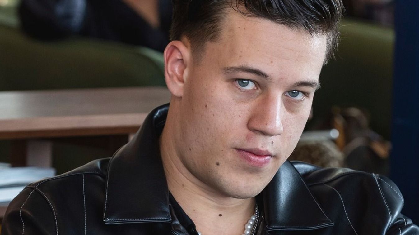 Gyanús: T. Danny megint egy ismert magyar modellt nézett ki magának? Mutatjuk kiért van oda!