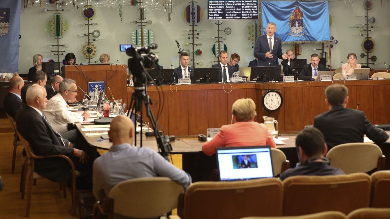 Közgyűlés Szombathelyen - Választások előtt az utolsó, de csörtékből nem volt hiány