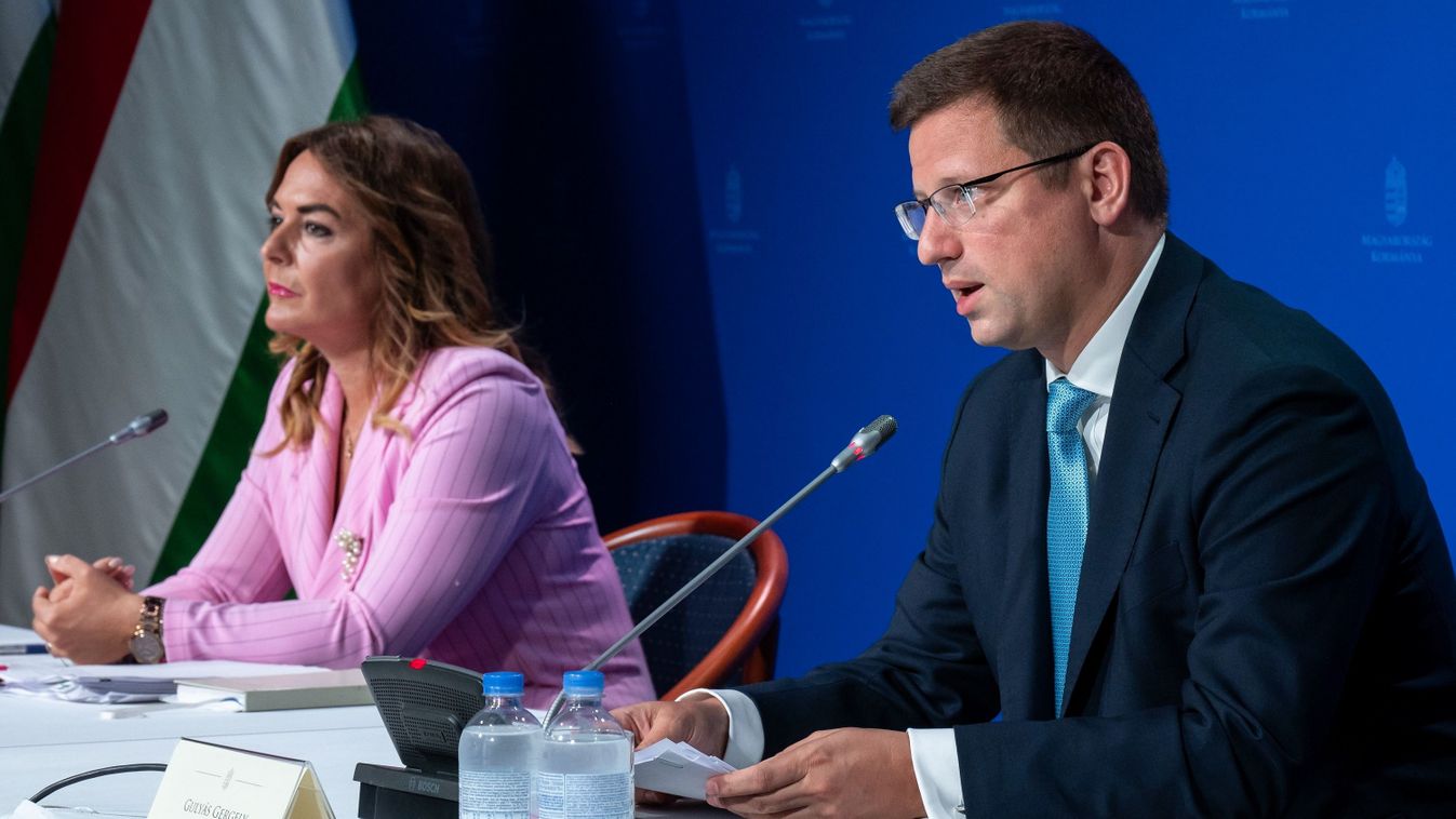 Gulyás Gergely: háborúellenes akciótervről döntött a kormány (videó)