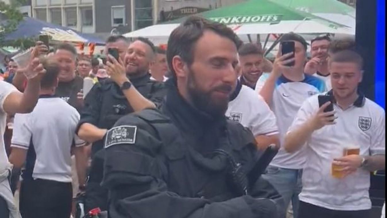 Az angol szurkolók megtalálták Southgate hasonmását, szerenádot adtak neki (videó)