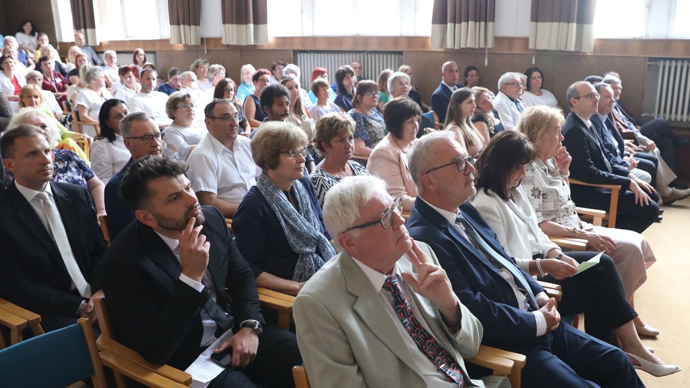 Elismeréseket adtak át a Markusovszky Kórház dolgozóinak a Semmelweis Emlékünnepségen - fotók