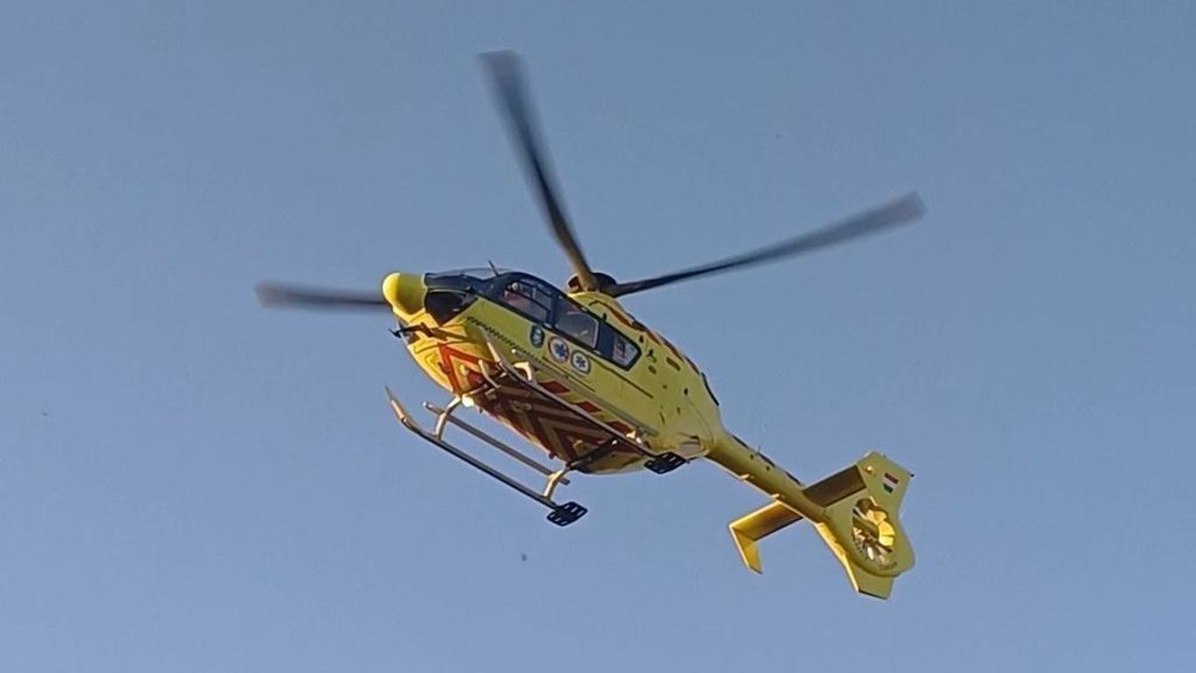 Két mentőhelikopter is érkezett a szomszédos vármegyei súlyos baleset helyszínére