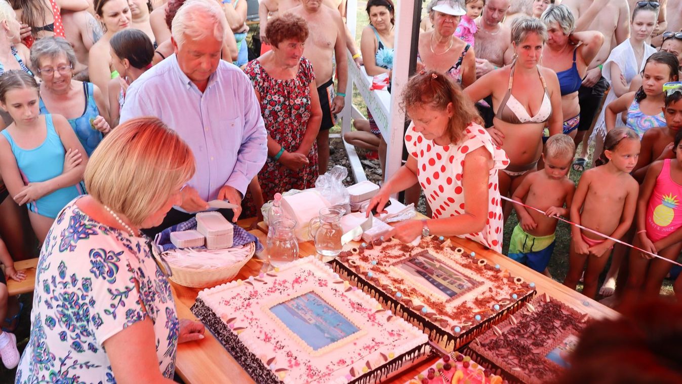 Kalózokkal és buborékokkal ünnepelt a celldömölki fürdő - képgalériában idézzük fel a legszebb pillanatokat