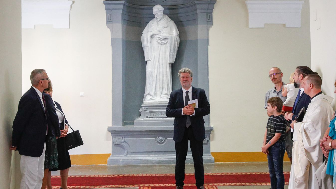 Szent Bernát szobra 3D-ben nyomtatva, még festeni kell
