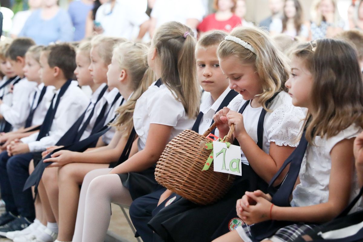 Évnyitó az Oladi Általános Iskolában