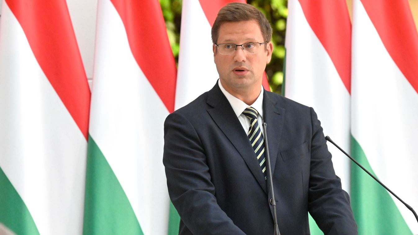 Gulyás Gergely: a schengeni külső határokat meg kell védeni