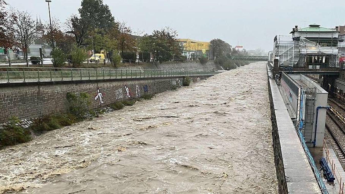 Hihetetlen adatok! 1000 éve nem látott árvíz folyt le Bécsben, a Bécs folyón