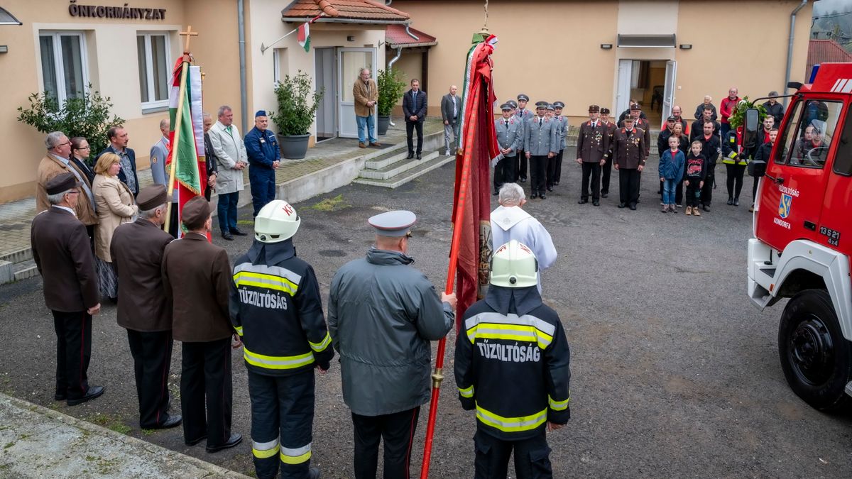 önkéntes tűzoltók