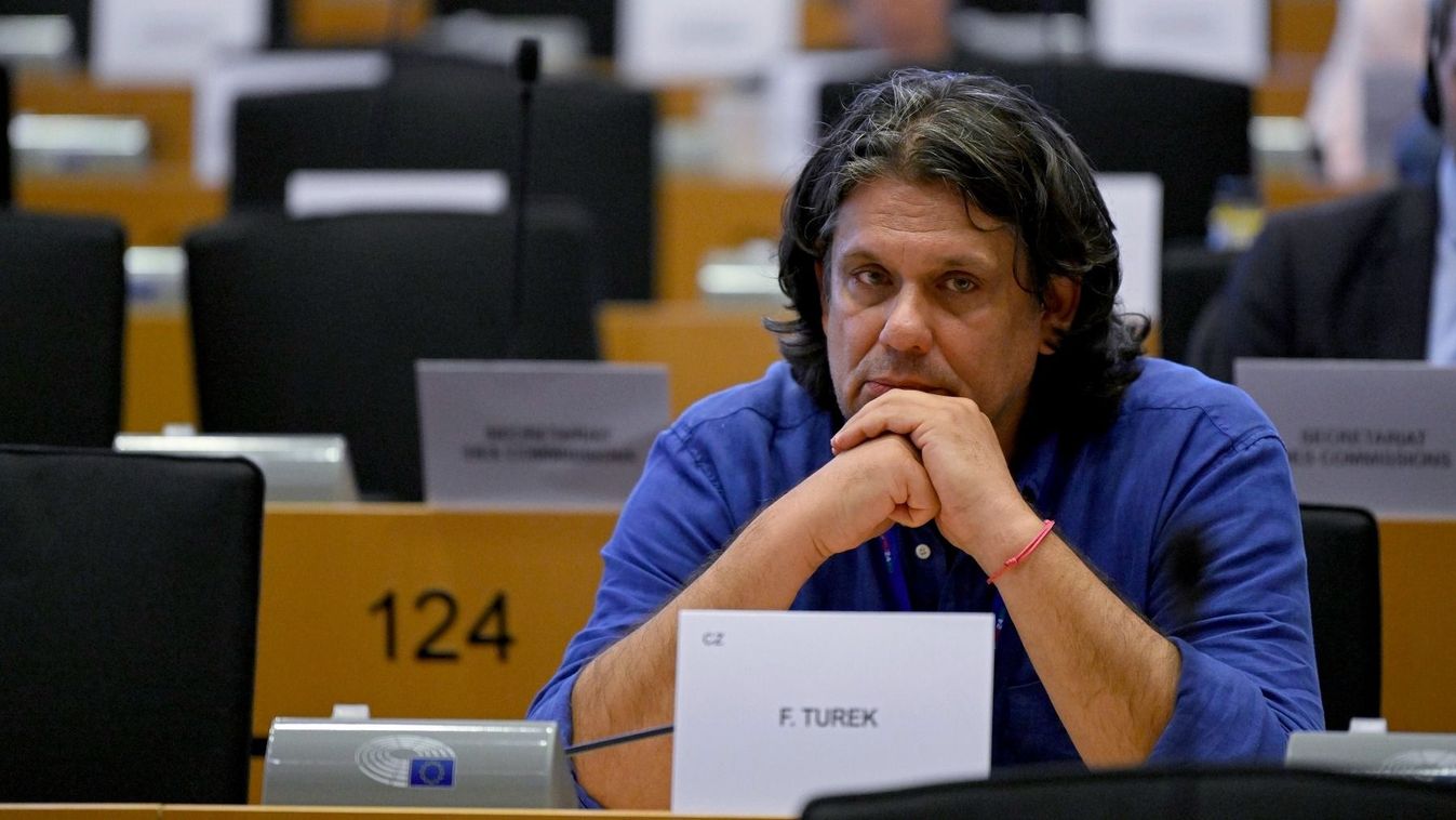 Deutsch Tamás tájékoztatta az EP-képviselőket Magyar Péter mentelmi ügyéről (videó)