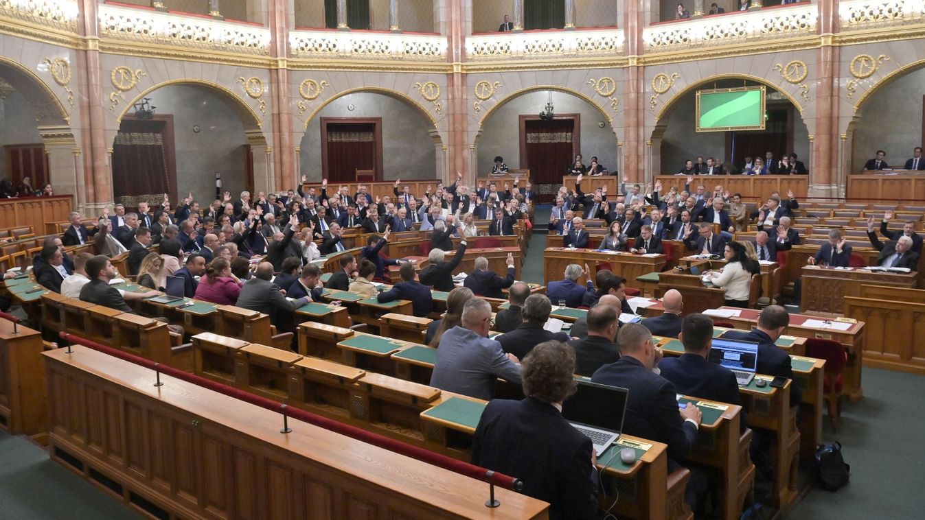 Magabiztosan vezeti a pártversenyt a Fidesz–KDNP