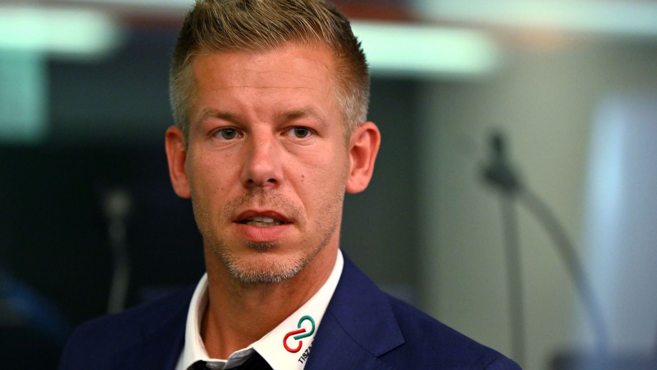 Álhírt hozott le a baloldali sajtó Tiborcz István cégéről, Magyar Péter is felsült
