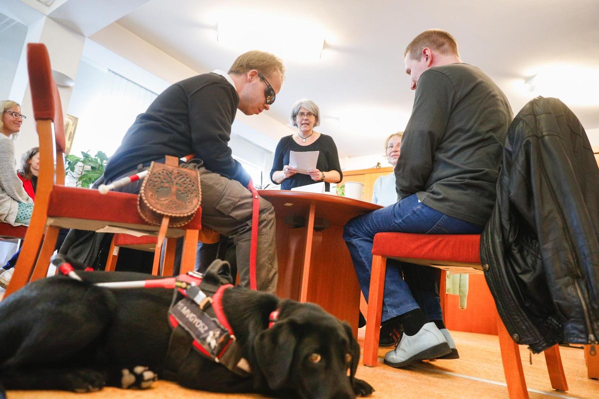 Vetélkedő a Könyvtárban látássérülteknek