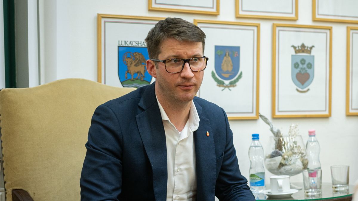 Böröcz László: Gencsapátiból a budavári polgármesteri székig
