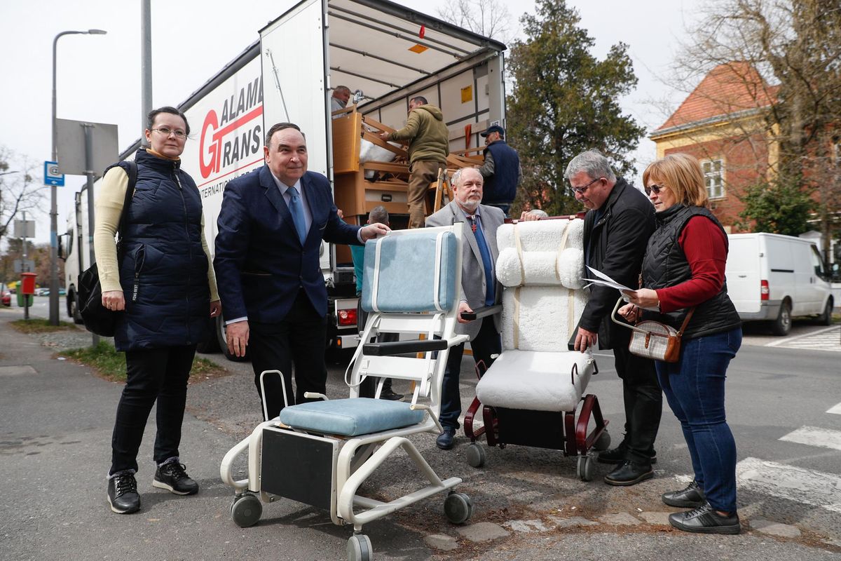 Adomány Németországból